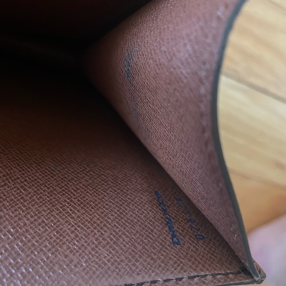 Authentic Louis Vuitton Monceau 26 bag - Picture 9 of 14